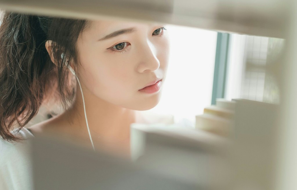 三个人的友情，必定有一个人受伤。